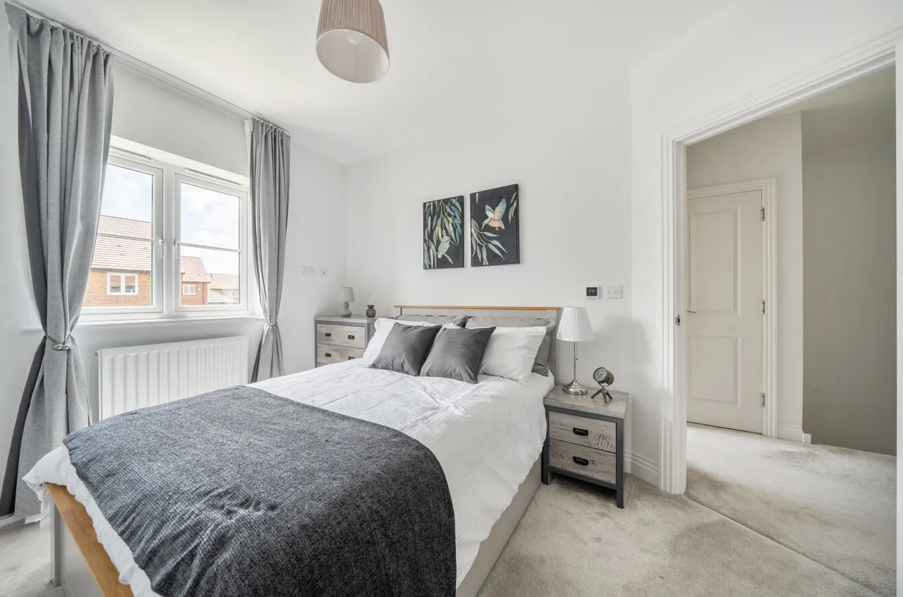 Ferris Green, Warfield, Bracknell, Berkshire, RG42 6FE, photo 14