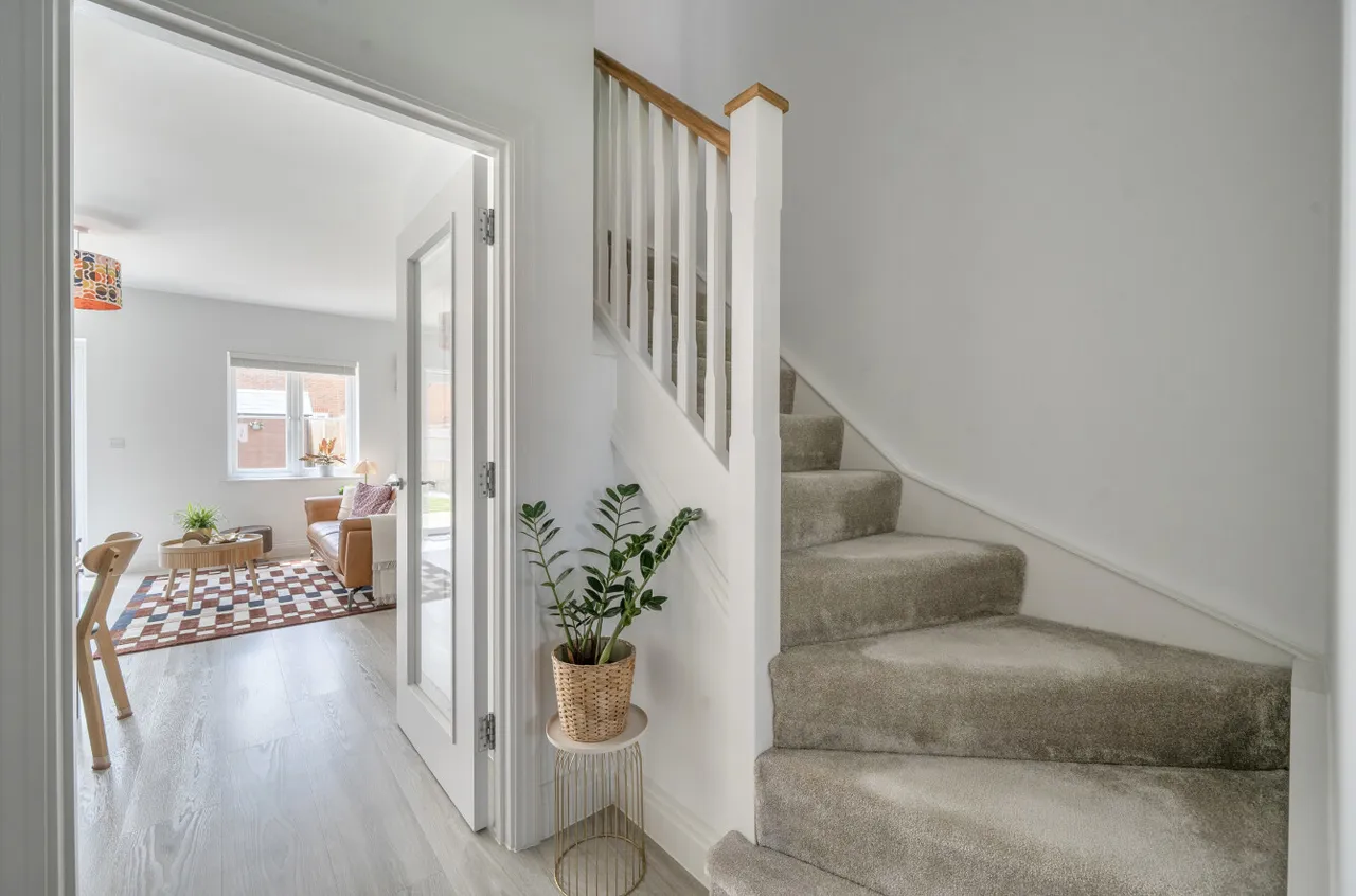Ferris Green, Warfield, Bracknell, Berkshire, RG42 6FE, photo 18