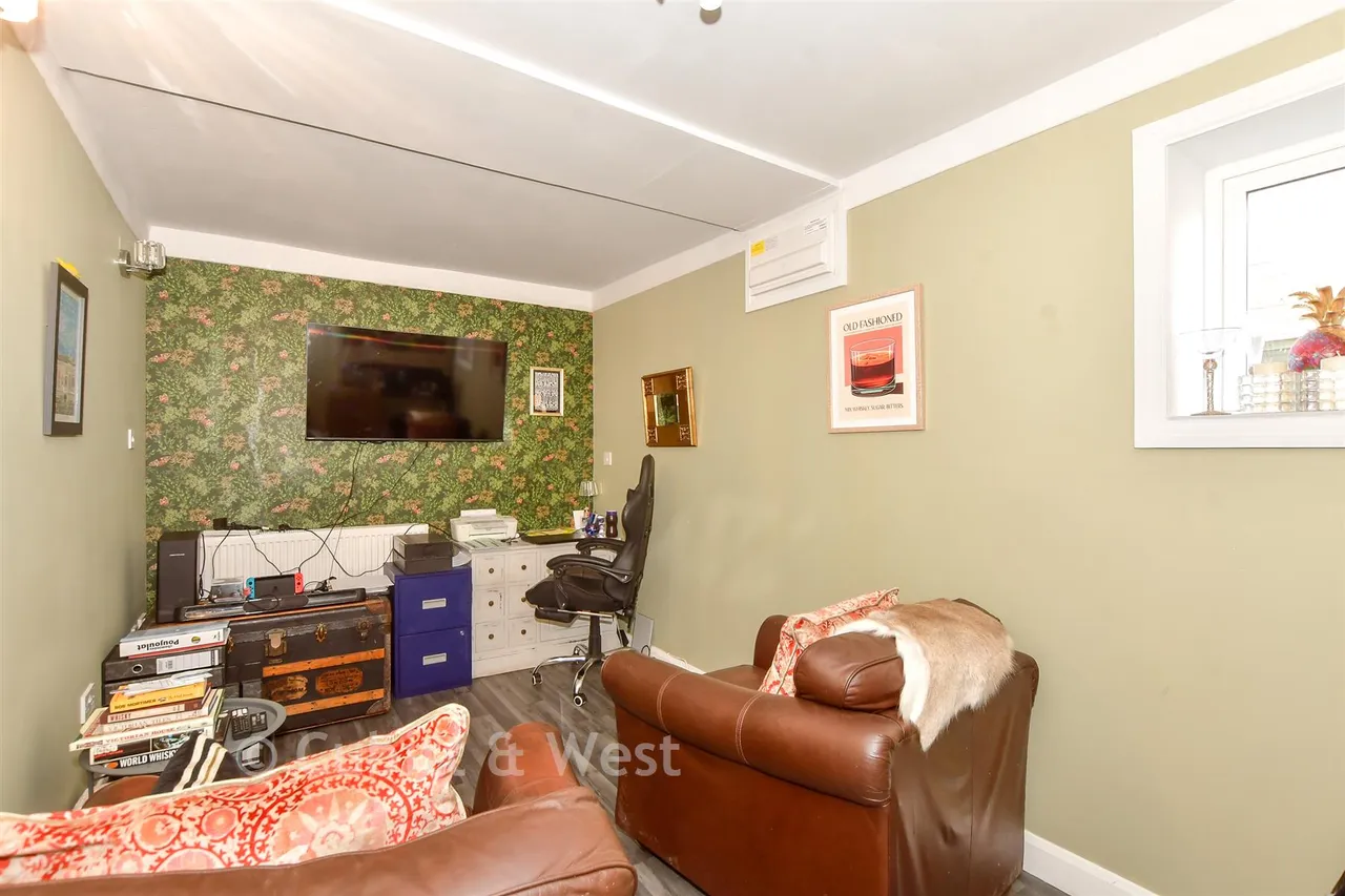 The Oaks, Bognor Regis, PO21, photo 12