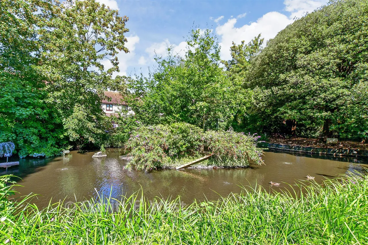 The Oaks, Bognor Regis, PO21, photo 16