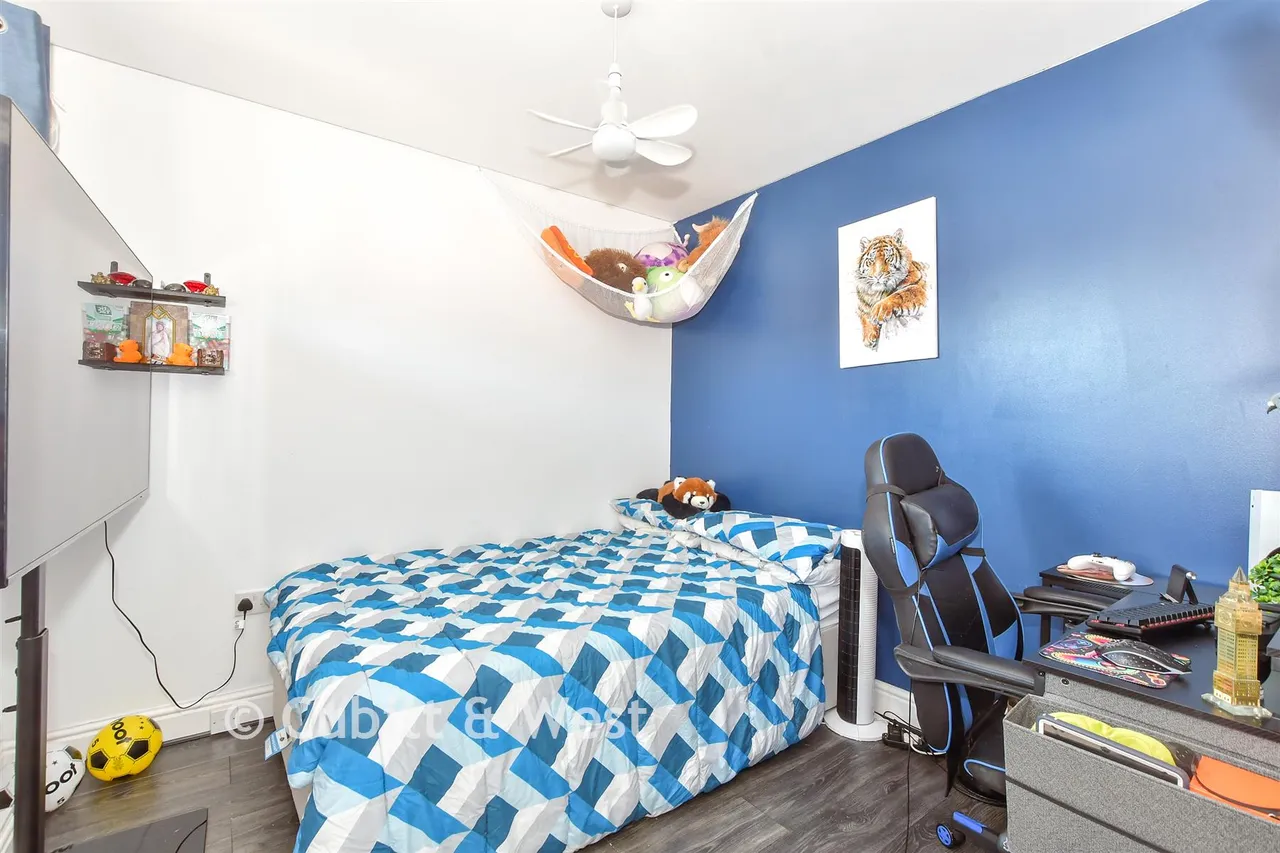 The Oaks, Bognor Regis, PO21, photo 9