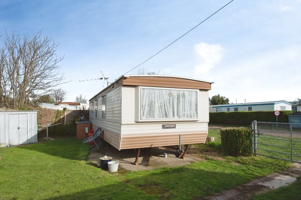 Bosmere Road, Hayling Island, PO11, photo 9