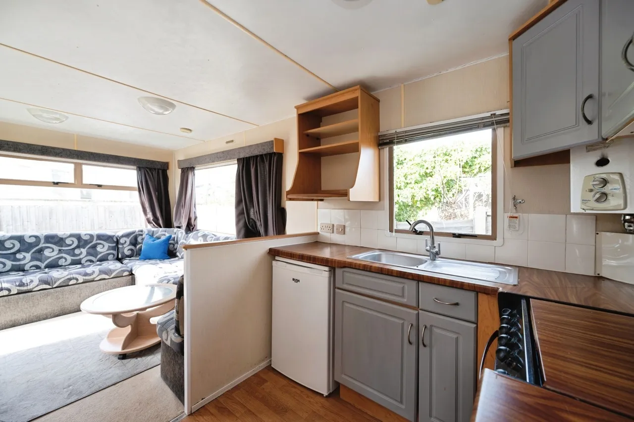 Bosmere Road, Hayling Island, PO11, photo 14