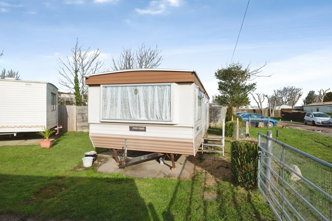 Bosmere Road, Hayling Island, PO11, photo 8