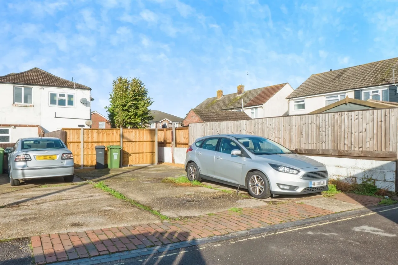 Chamberlayne Road, Eastleigh, SO50, photo 4