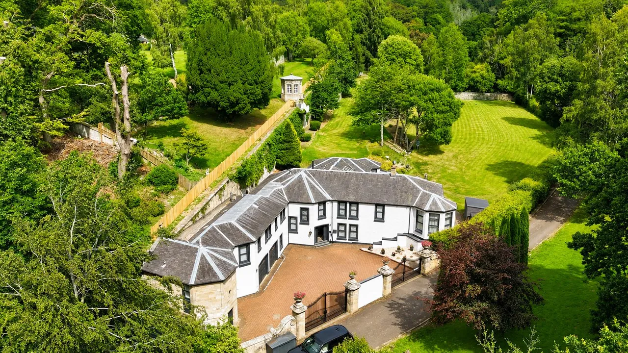 Crossford, Clyde Valley, Carluke, Lanarkshire, ML8 5PY, photo 2