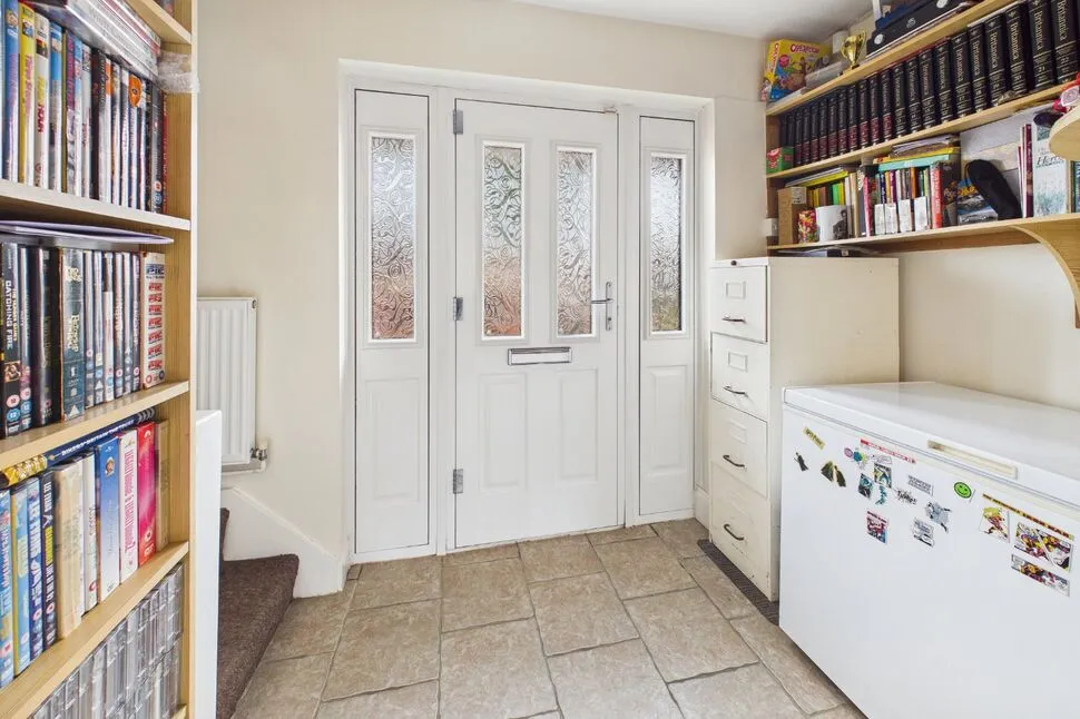 Brooklands Avenue, Seacroft, Leeds, LS14, photo 8