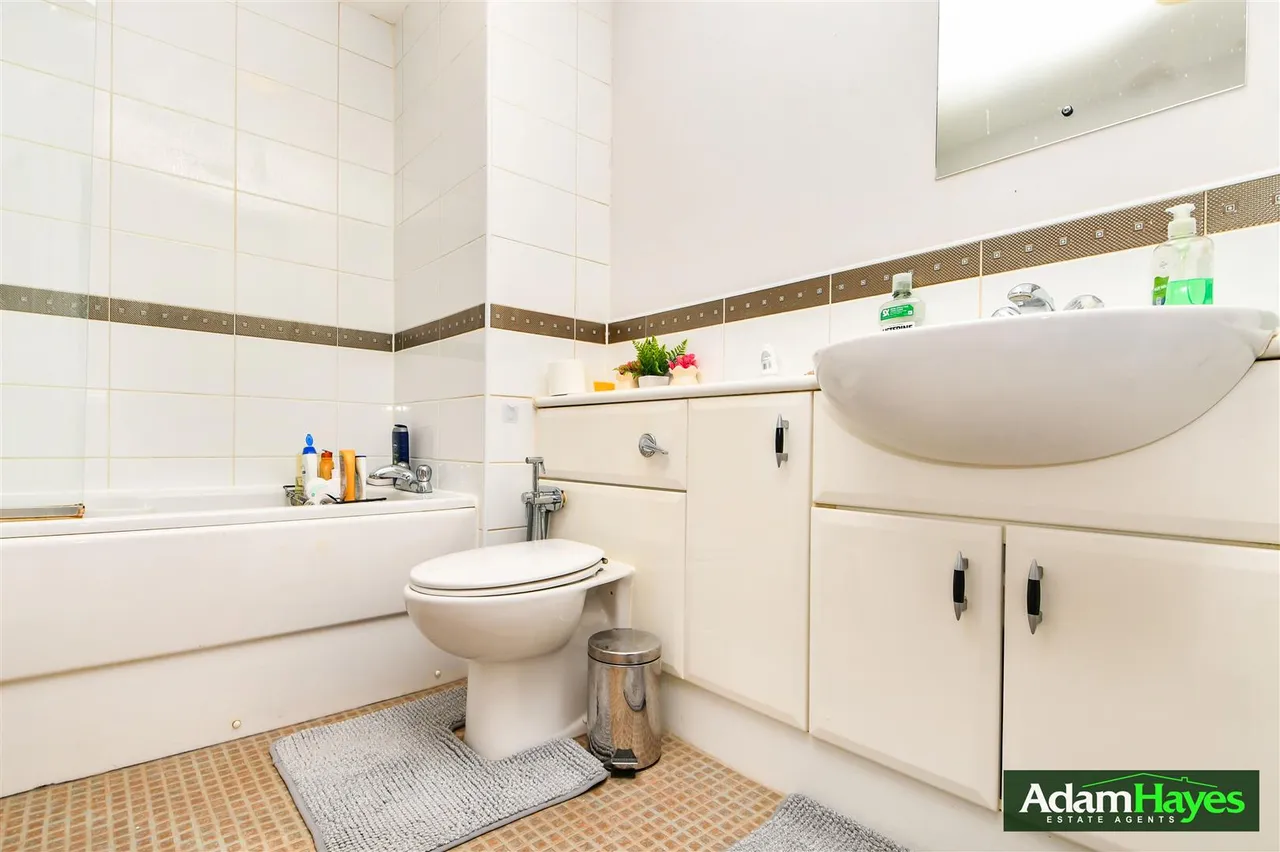 Kingsway, North Finchley, N12, photo 5