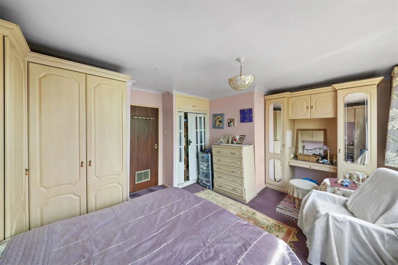 Wheatlands, Heston, photo 10