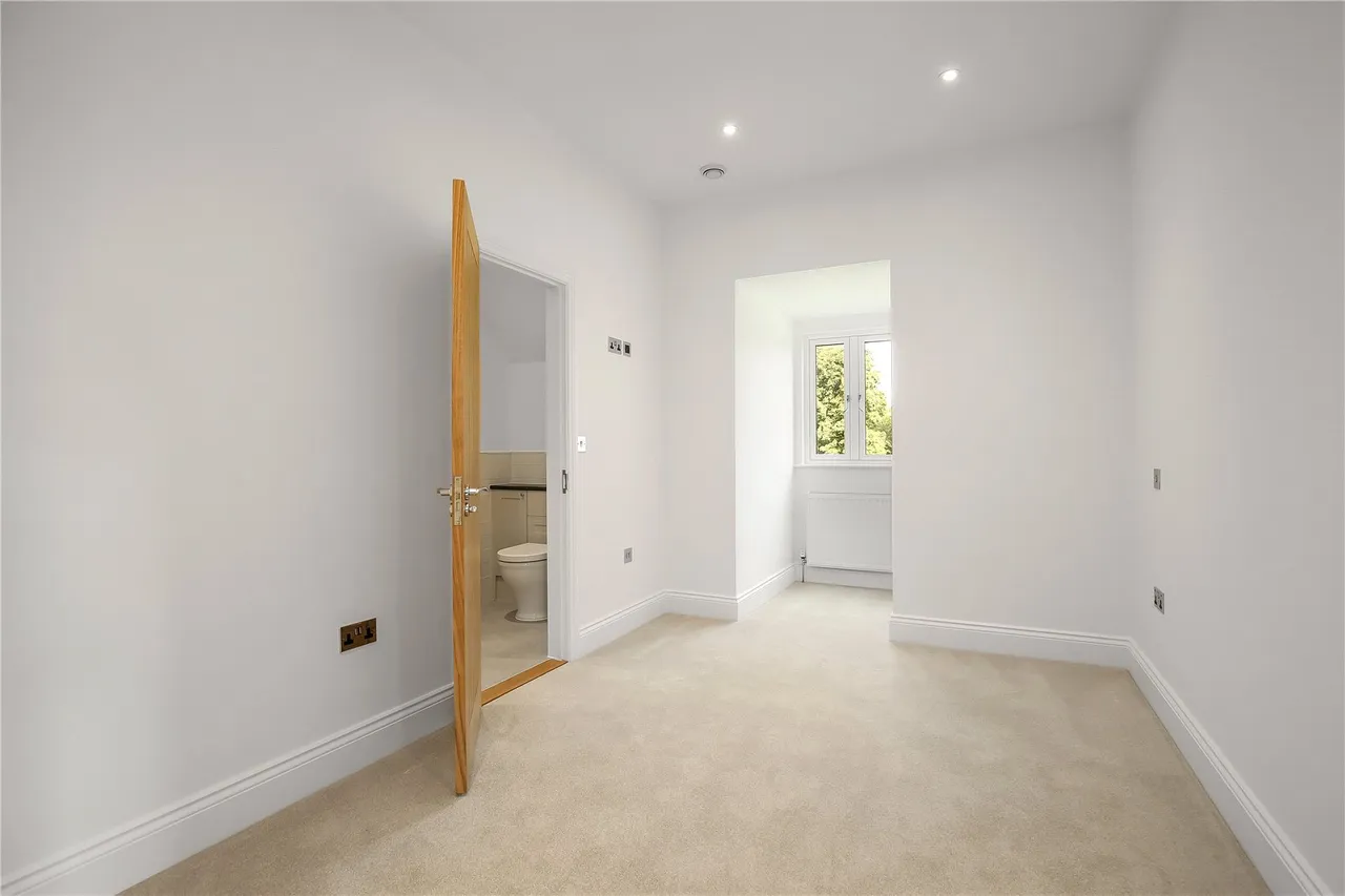 Chapel Lane, Bishopstone, Salisbury, Wiltshire, SP5 4BT, photo 13