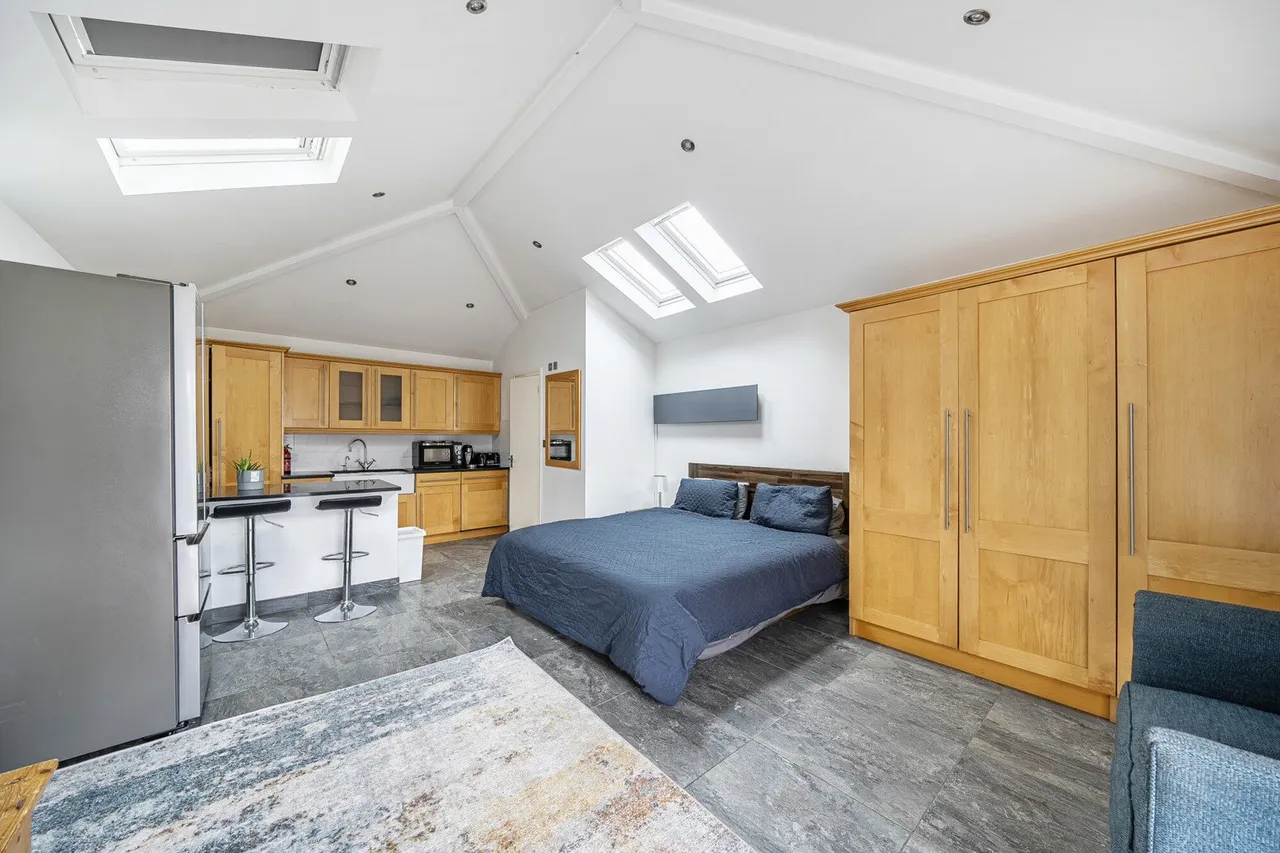 Friern Road, SE22, photo 11