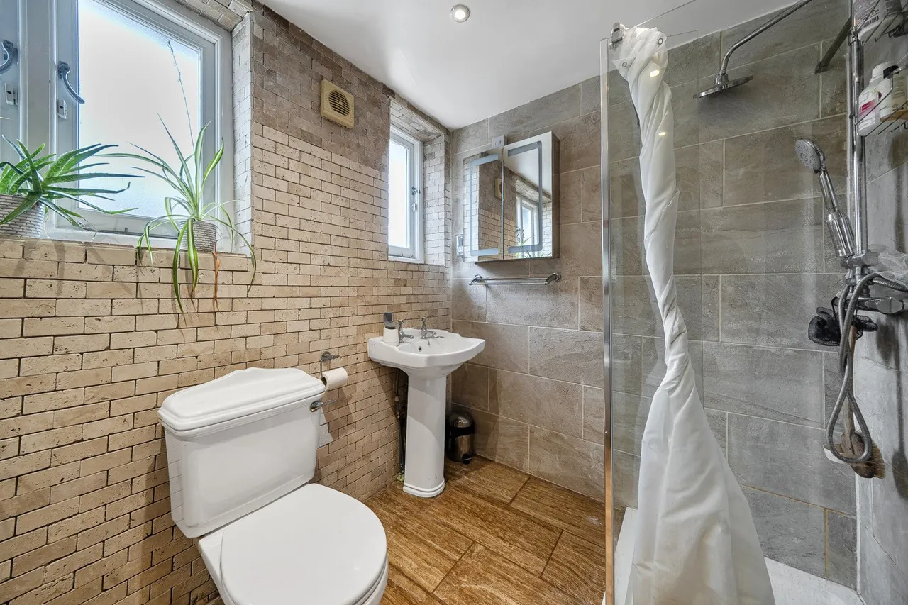 Friern Road, SE22, photo 14
