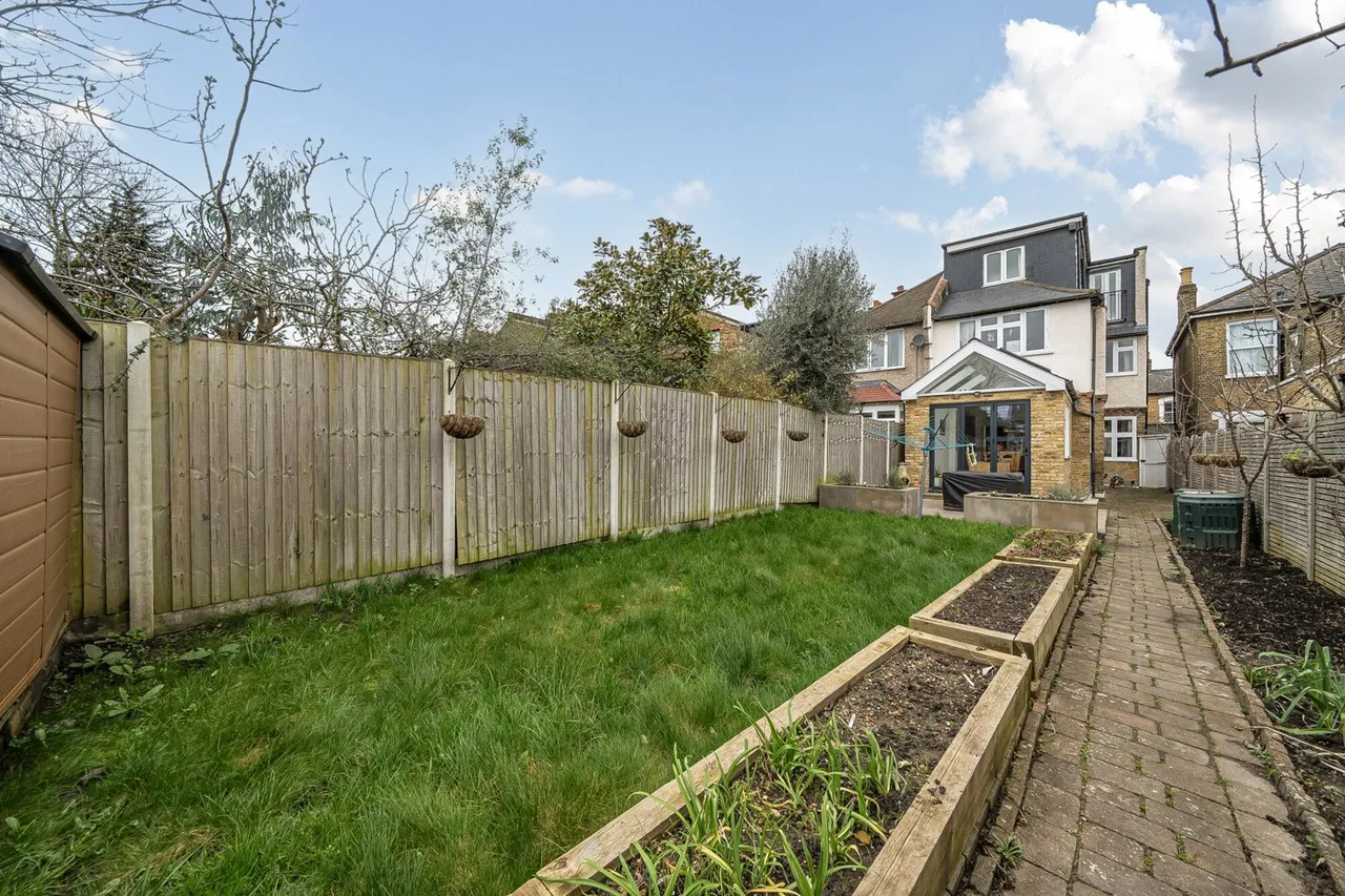 Friern Road, SE22, photo 19
