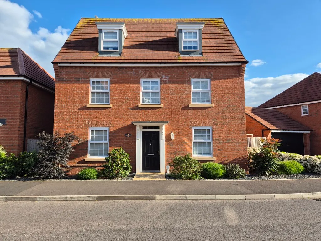 5 bed house for sale, Orwell Road, Drayton Meadows
