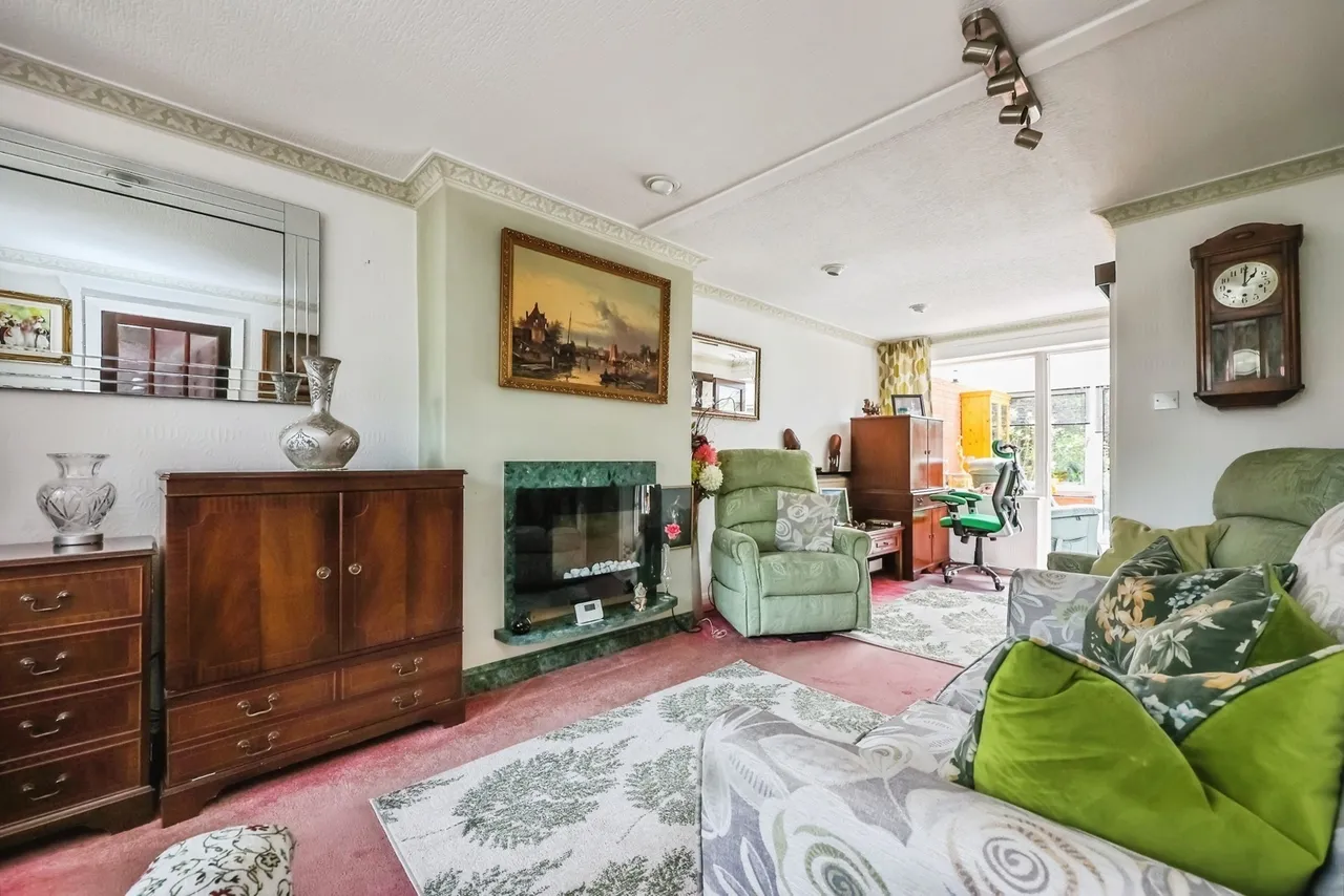 Gisburn Close, Silverdale, Nottingham, NG11, photo 5