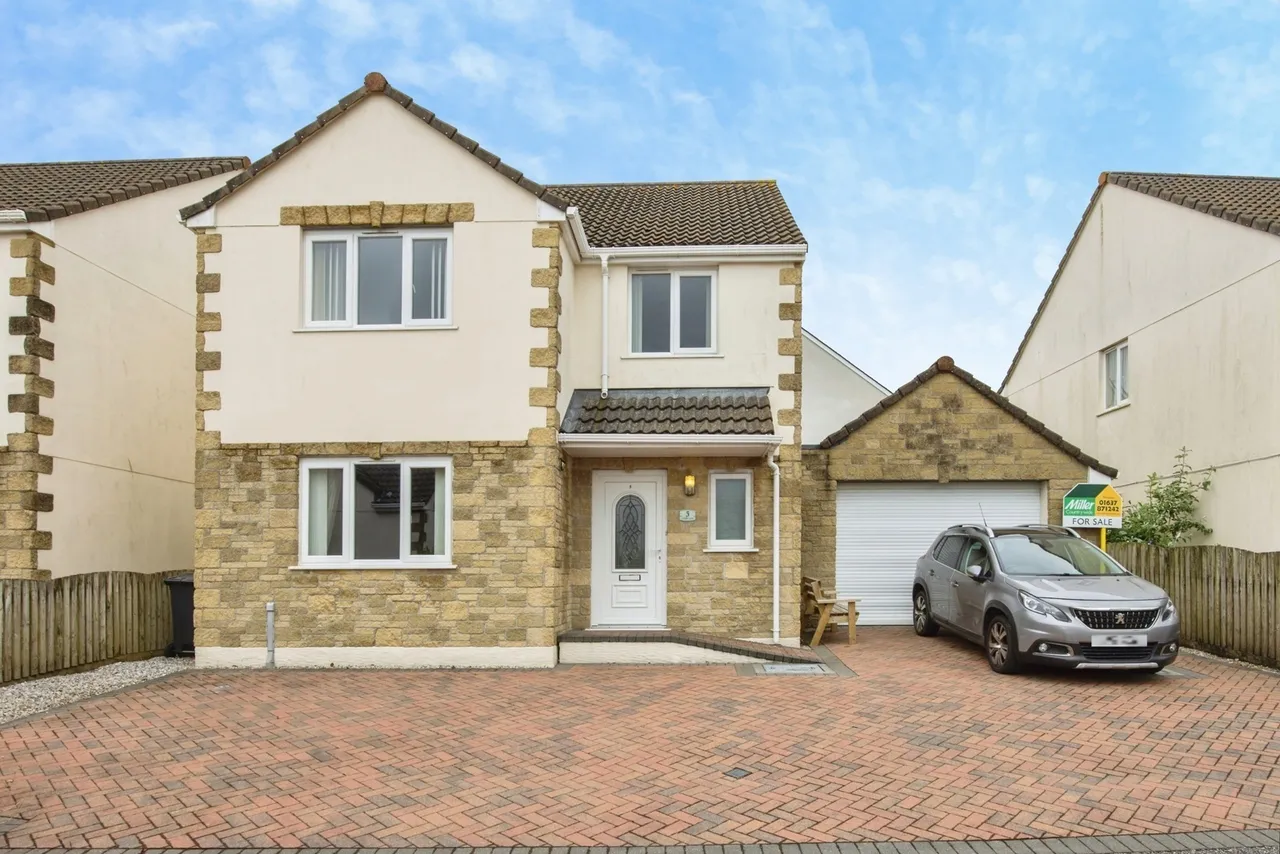 4 bed house for sale, Cobble Lane, Fraddon, TR9