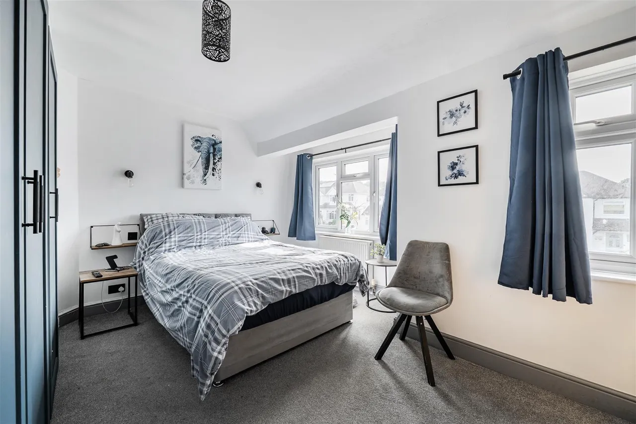 Meadow Drive, Devizes, SN10, photo 9