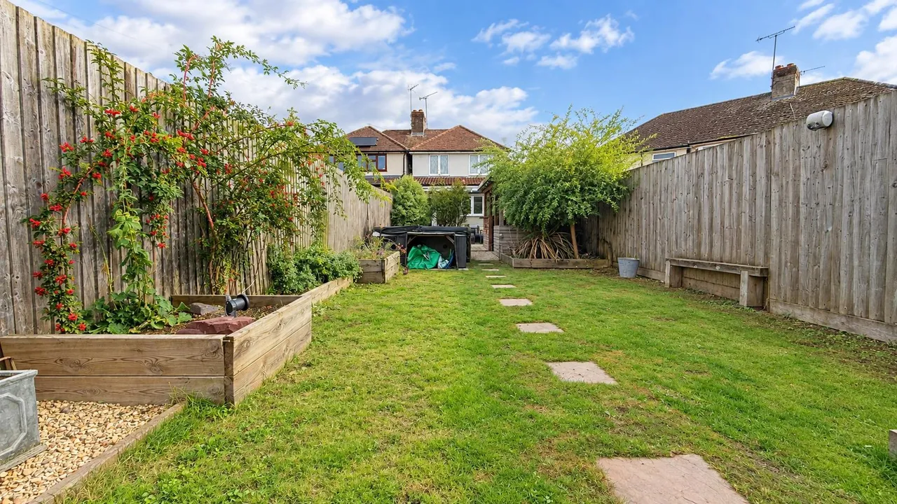 Meadow Drive, Devizes, SN10, photo 14