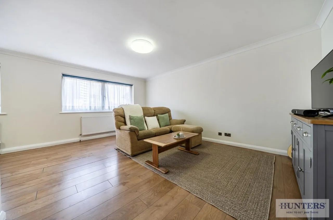 Janet Court, Bexleyheath, DA7, photo 8