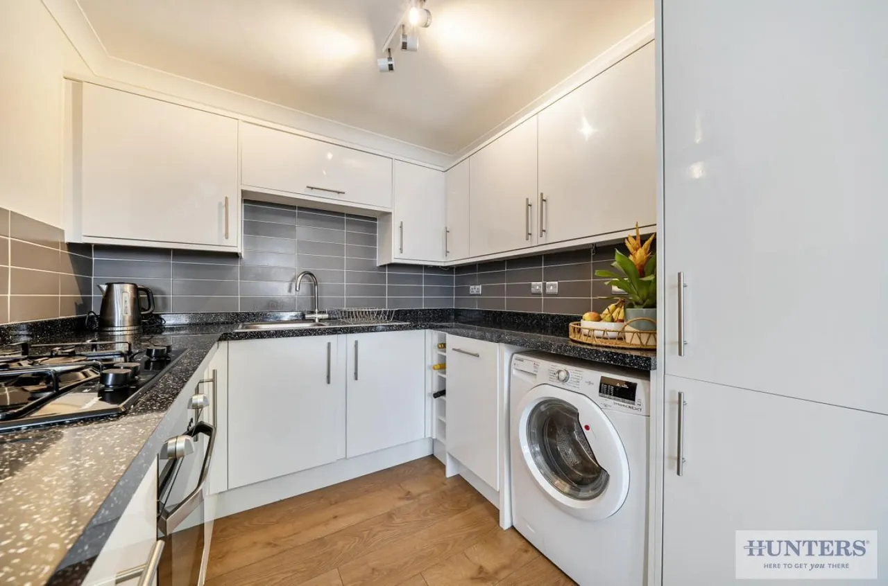 Janet Court, Bexleyheath, DA7, photo 4