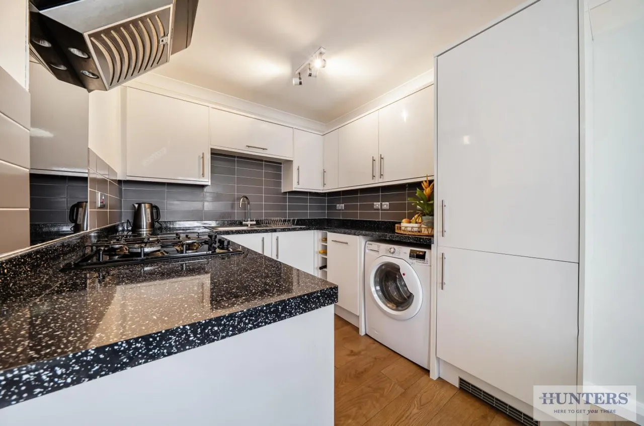 Janet Court, Bexleyheath, DA7, photo 6