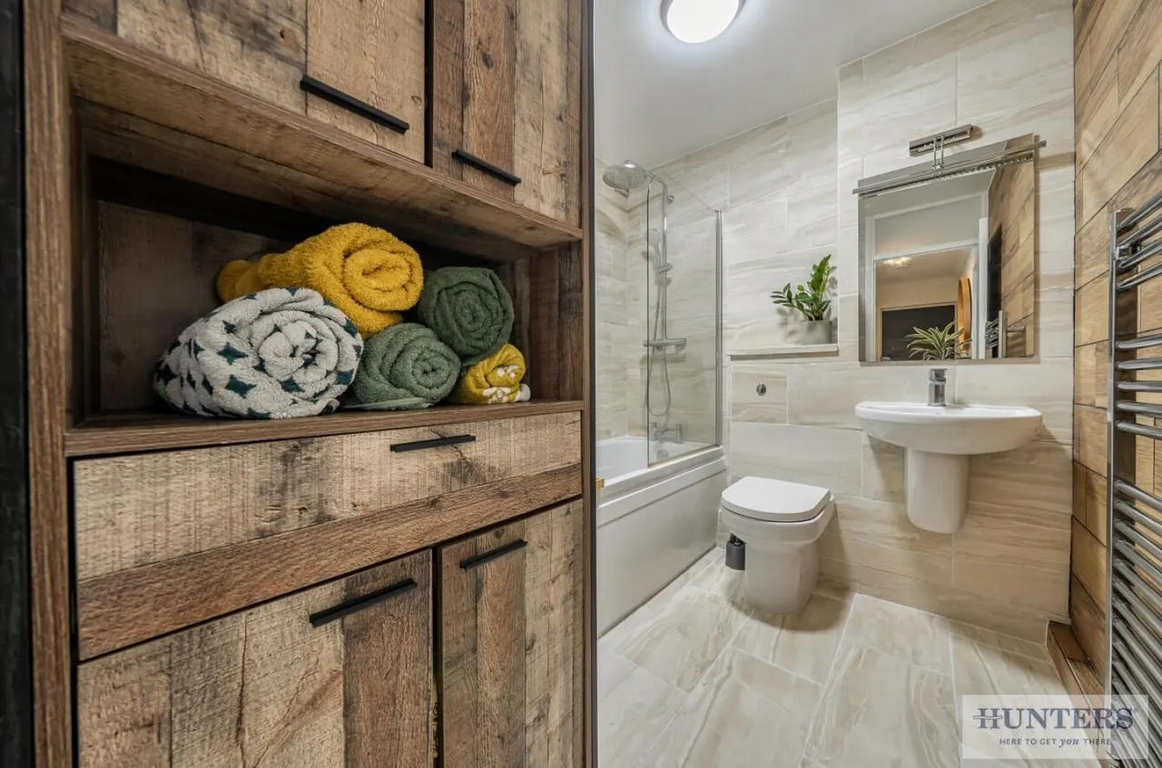 Janet Court, Bexleyheath, DA7, photo 19