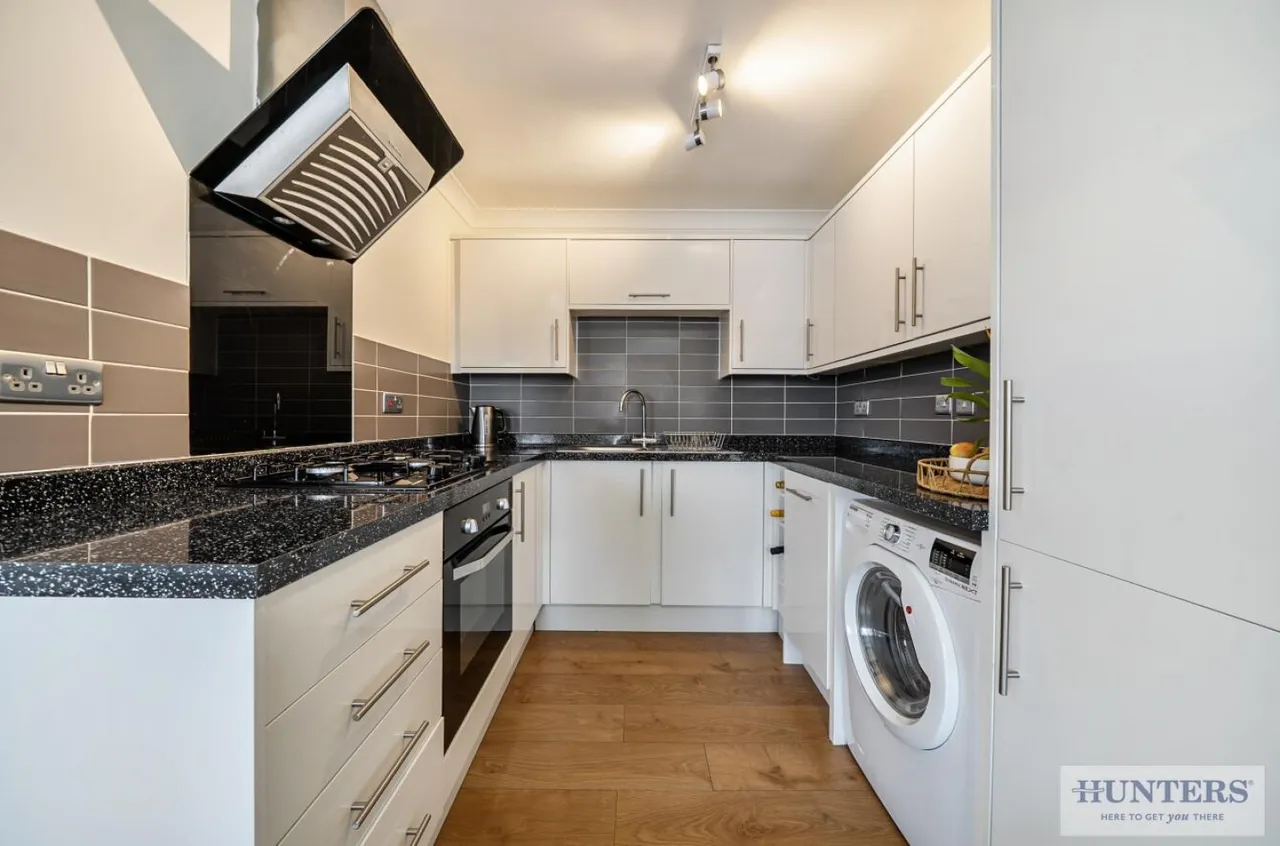 Janet Court, Bexleyheath, DA7, photo 5