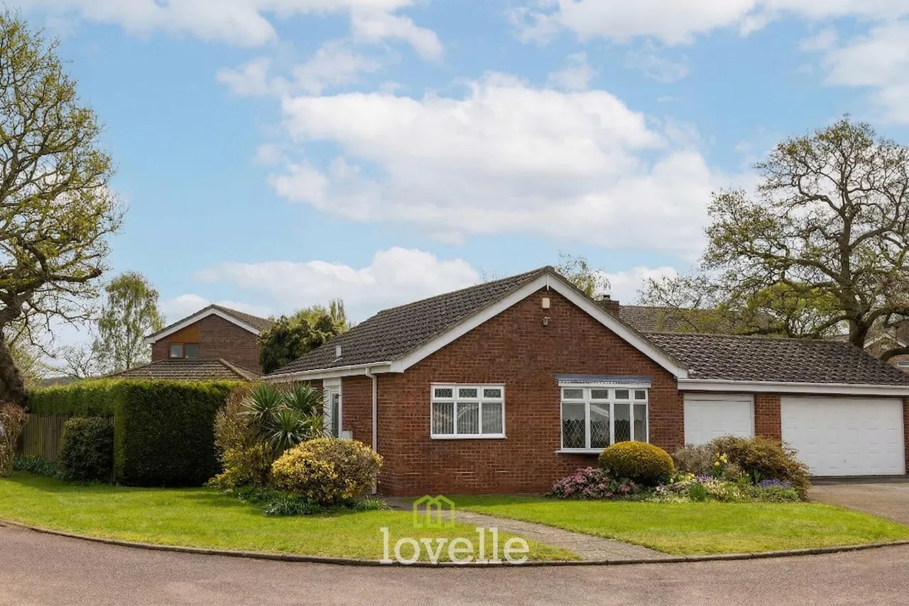 2 bed house for sale, Heathfield Court, Grimsby, DN34