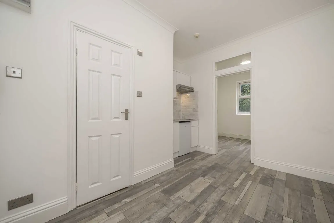 Hammersmith Grove, W6, photo 2
