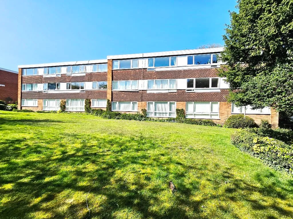 2 bed flat for sale, Moorfield Drive, Sutton Coldfield, B73