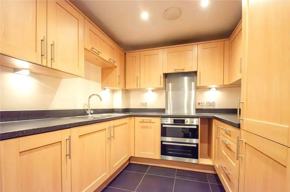 Whinbush Road, Hitchin, SG5, photo 2