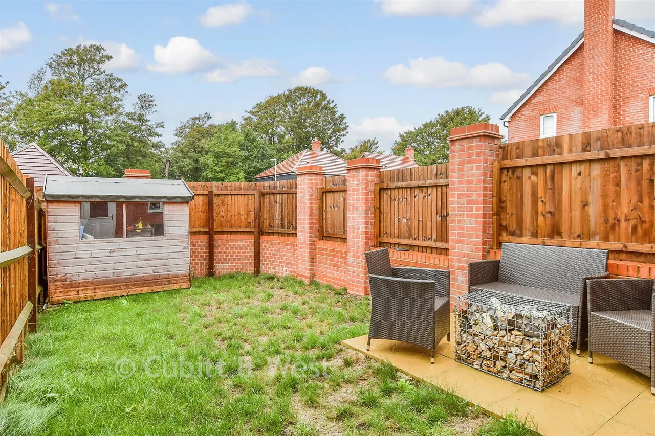 Bloom Close, Worthing, BN13, photo 9