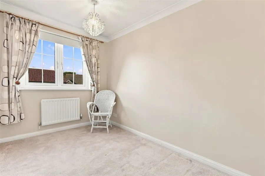 with 2 bedrooms in Church Langley, Harlow, CM17, photo 15