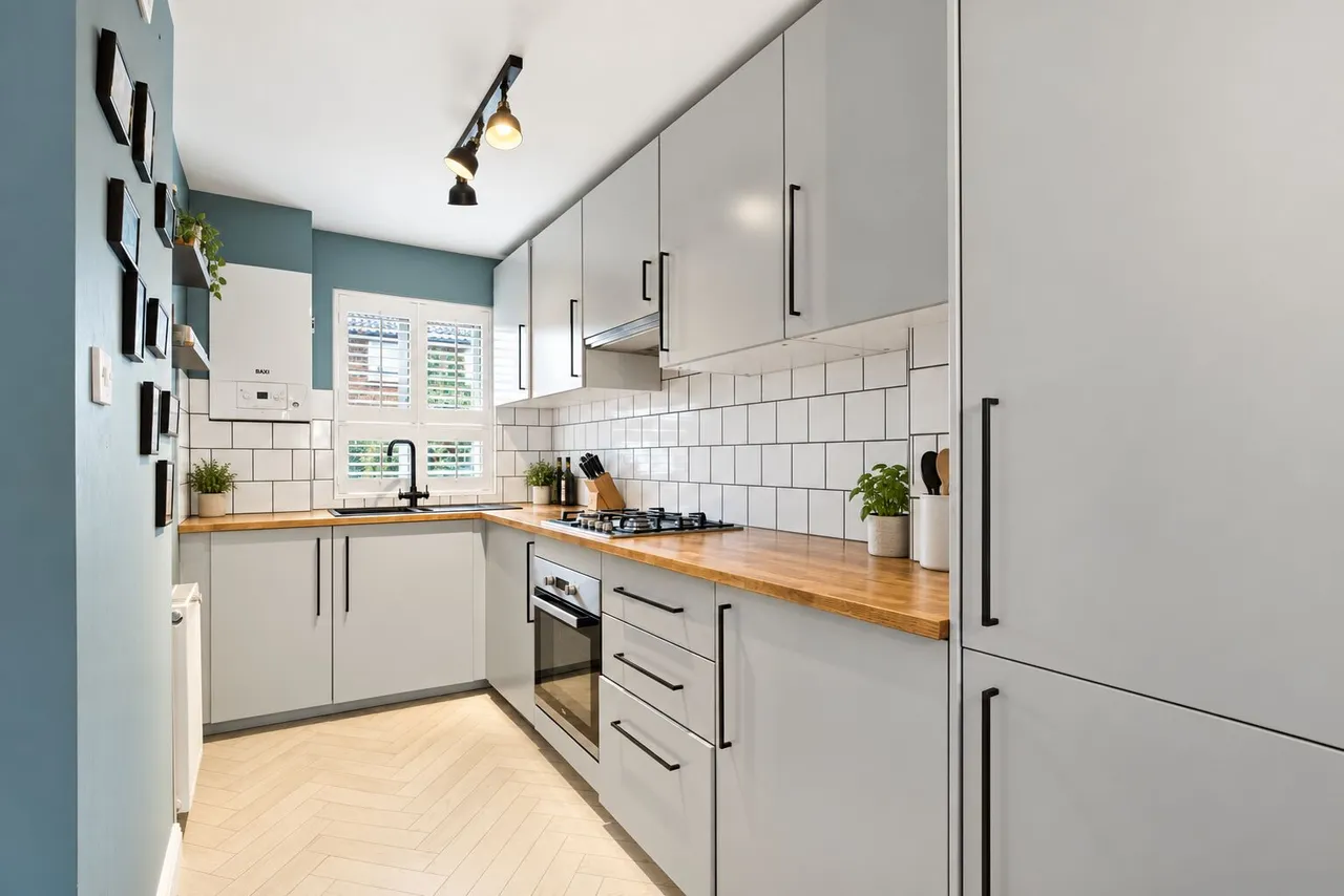Kingfisher Close, Wheathampstead, AL4, photo 4