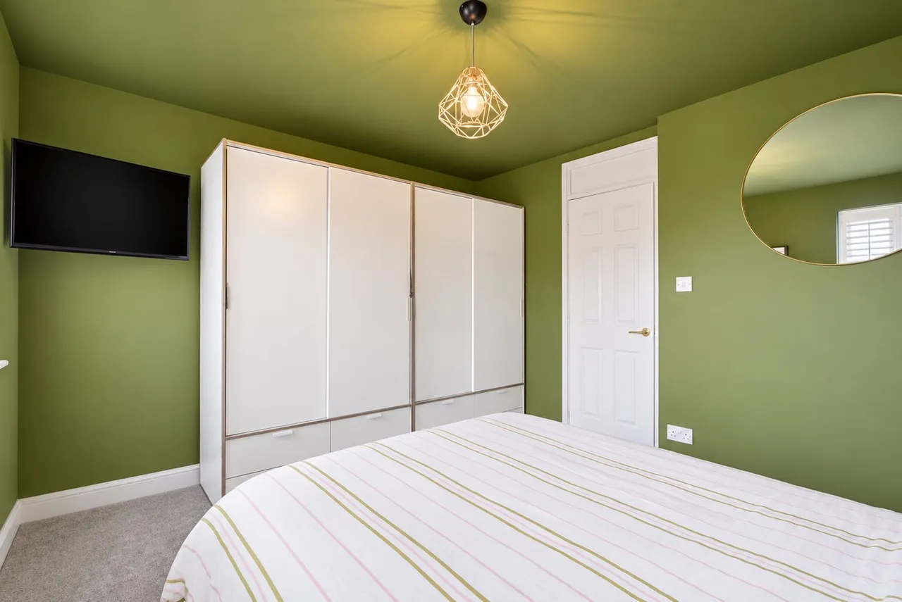 Kingfisher Close, Wheathampstead, AL4, photo 8