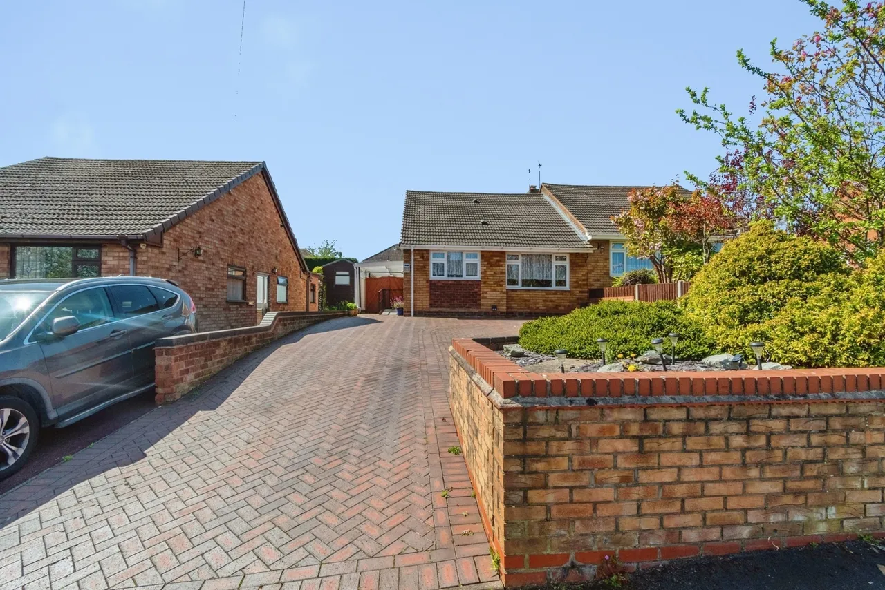 Mount Close, Cheslyn Hay, Walsall, WS6, photo 13