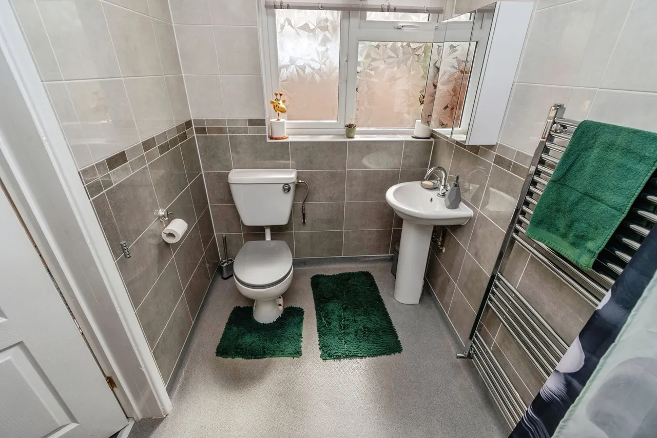 Mount Close, Cheslyn Hay, Walsall, WS6, photo 16