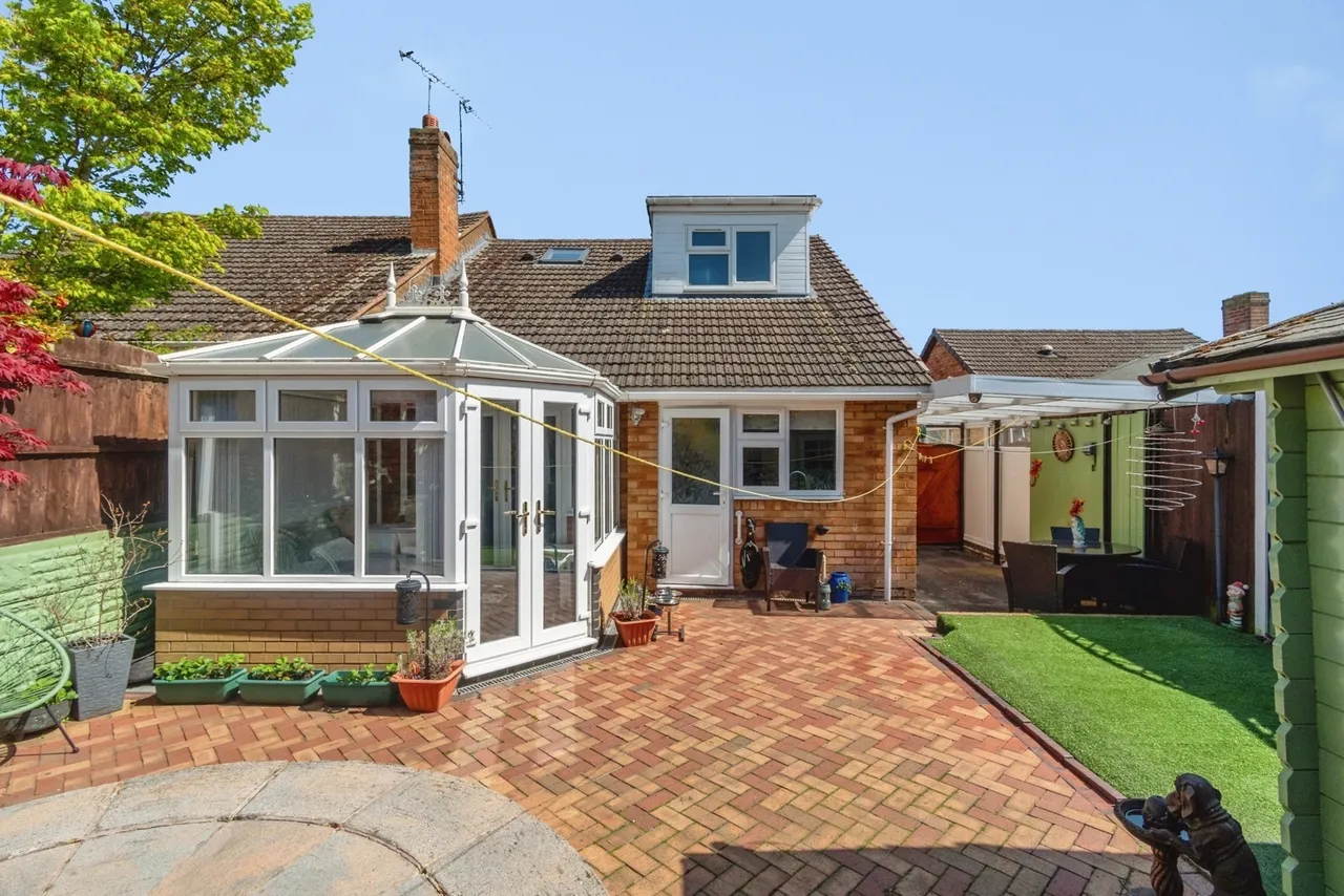Mount Close, Cheslyn Hay, Walsall, WS6, photo 11