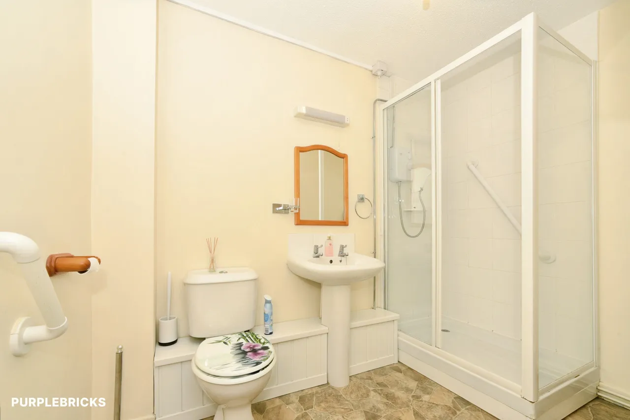 Church Street, Swindon, SN3, photo 5