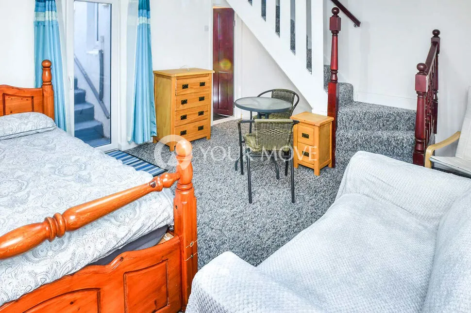Thornton Avenue, Plymouth, Devon, PL4, photo 4