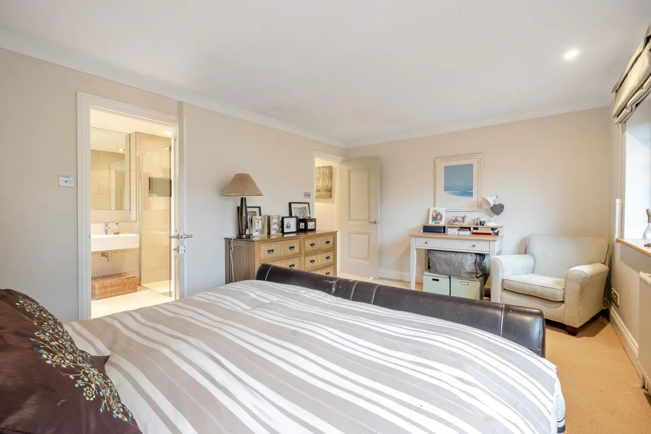 Woodland Way, Kingswood, KT20, photo 29
