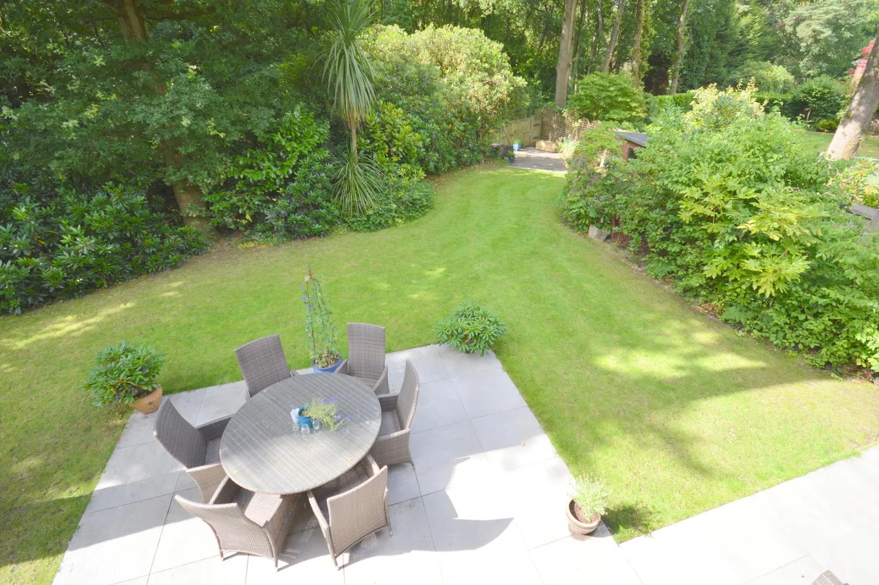 Woodland Way, Kingswood, KT20, photo 33