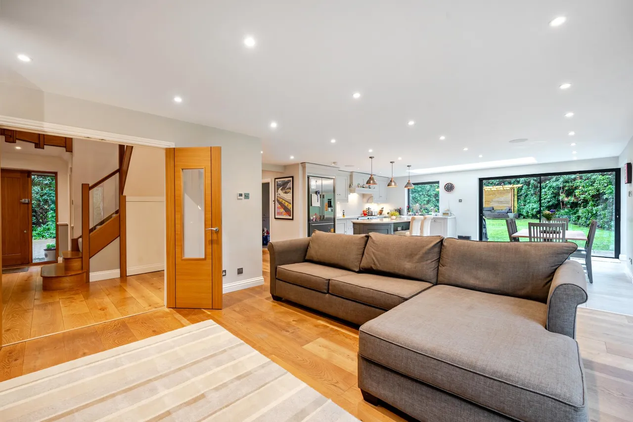 Woodland Way, Kingswood, KT20, photo 15