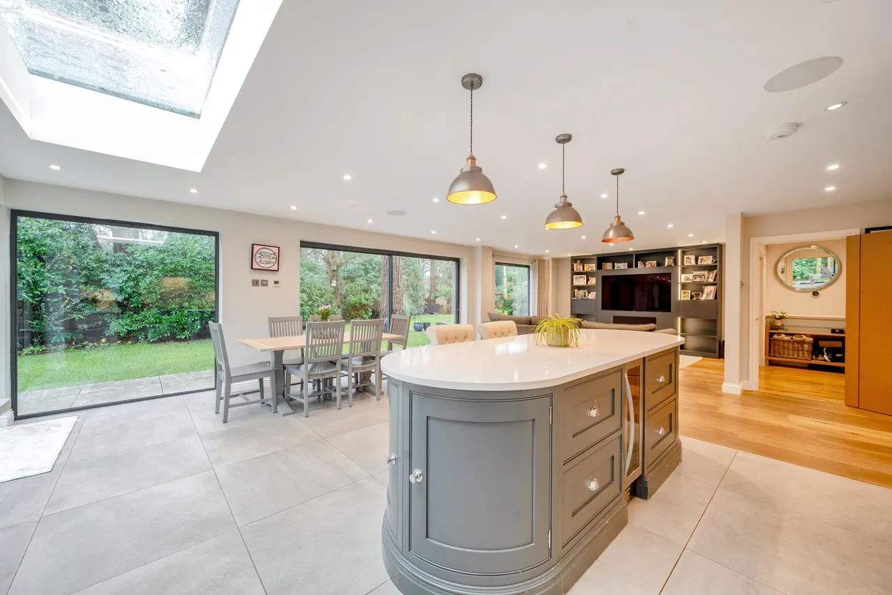 Woodland Way, Kingswood, KT20, photo 2