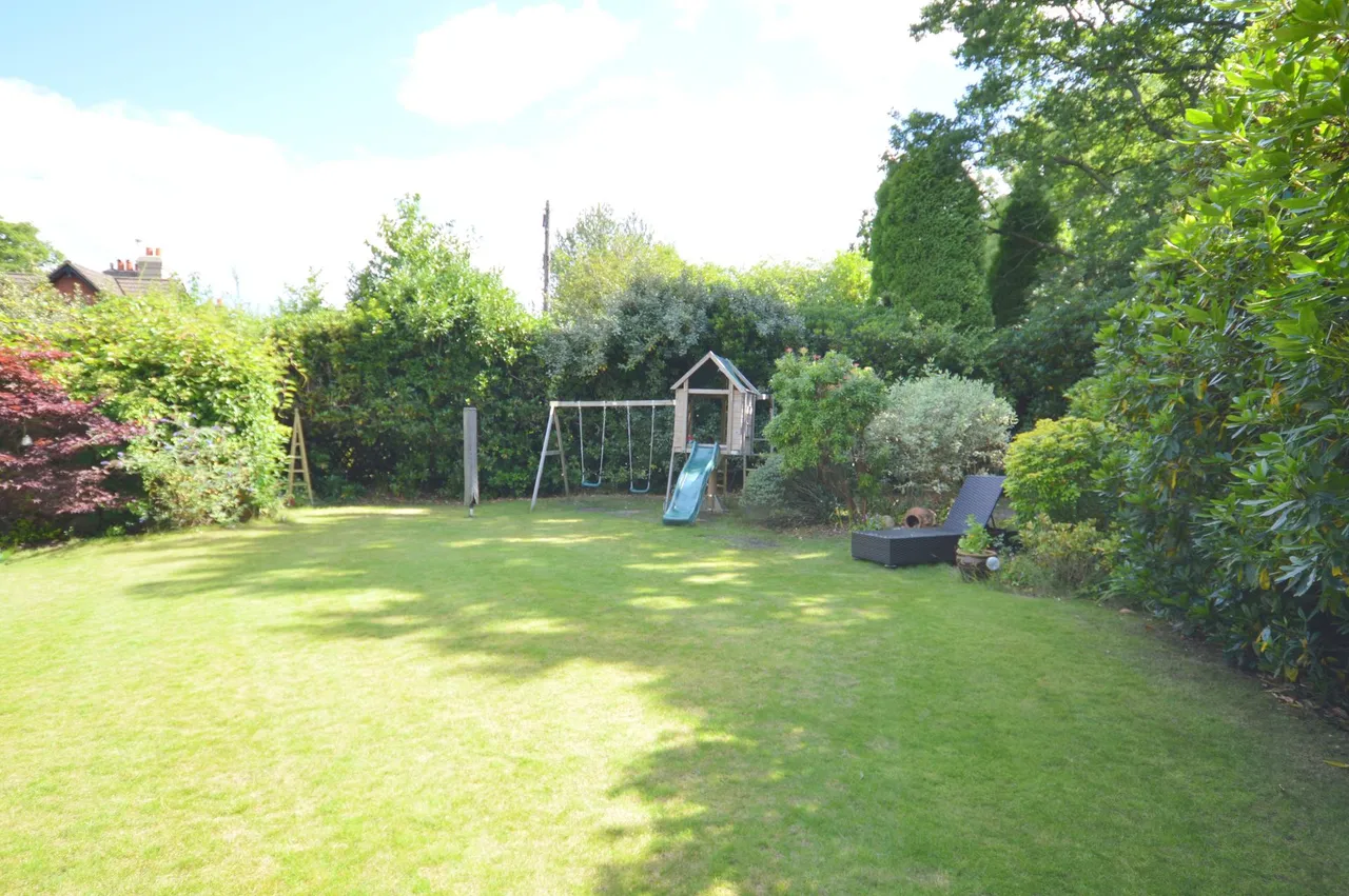 Woodland Way, Kingswood, KT20, photo 36