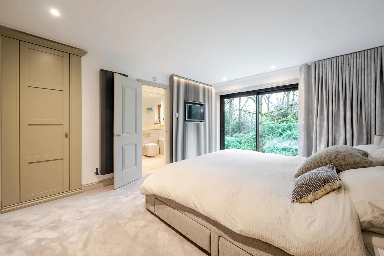 Woodland Way, Kingswood, KT20, photo 25