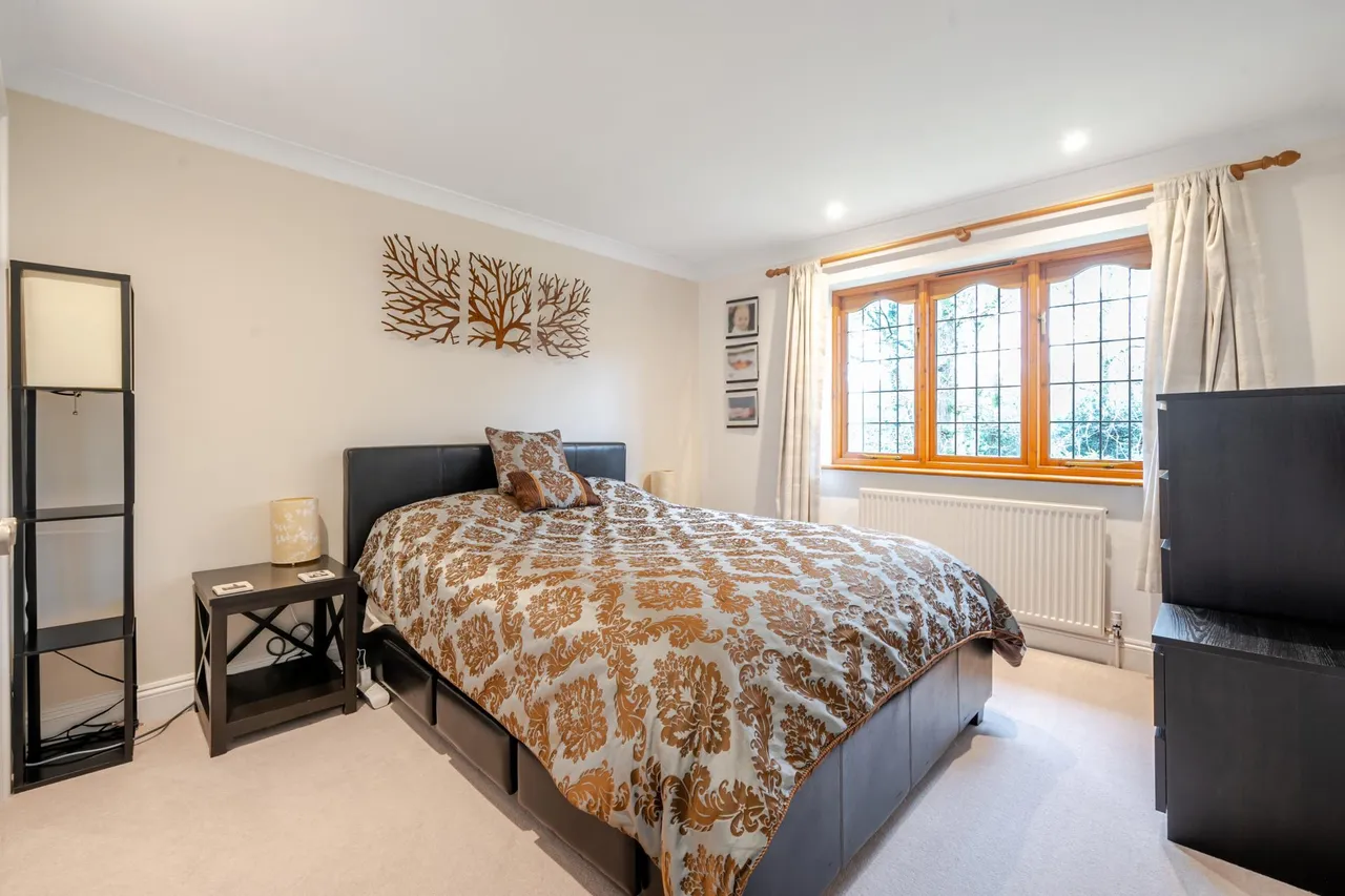 Woodland Way, Kingswood, KT20, photo 31