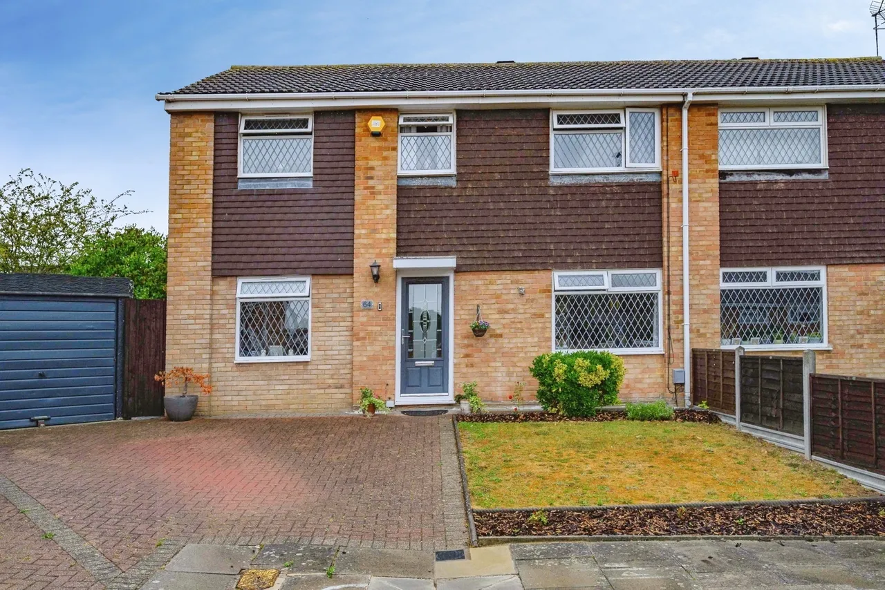 4 bed house for sale — Bembridge Gardens, Luton, Bedfordshire, LU3