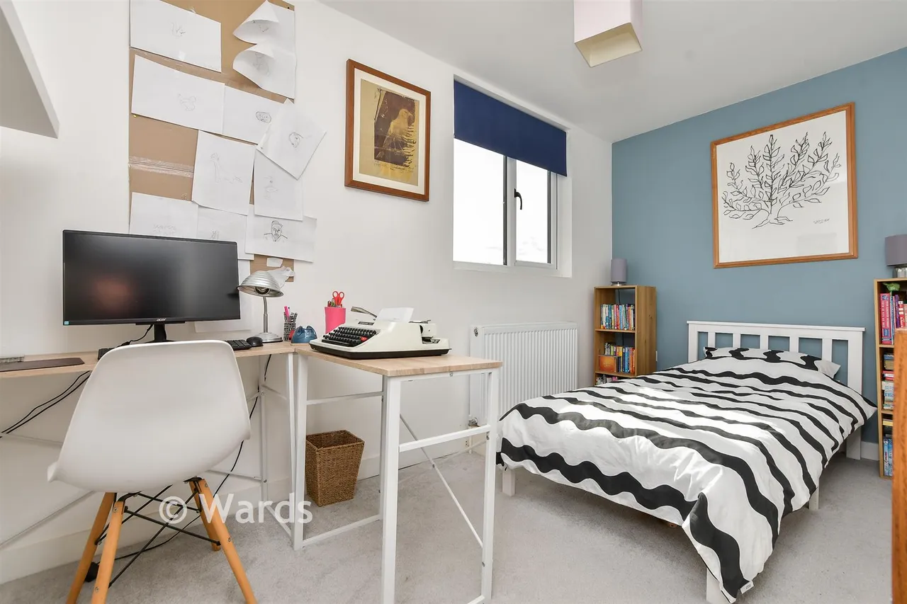 Epple Bay Avenue, Birchington, CT7, photo 13