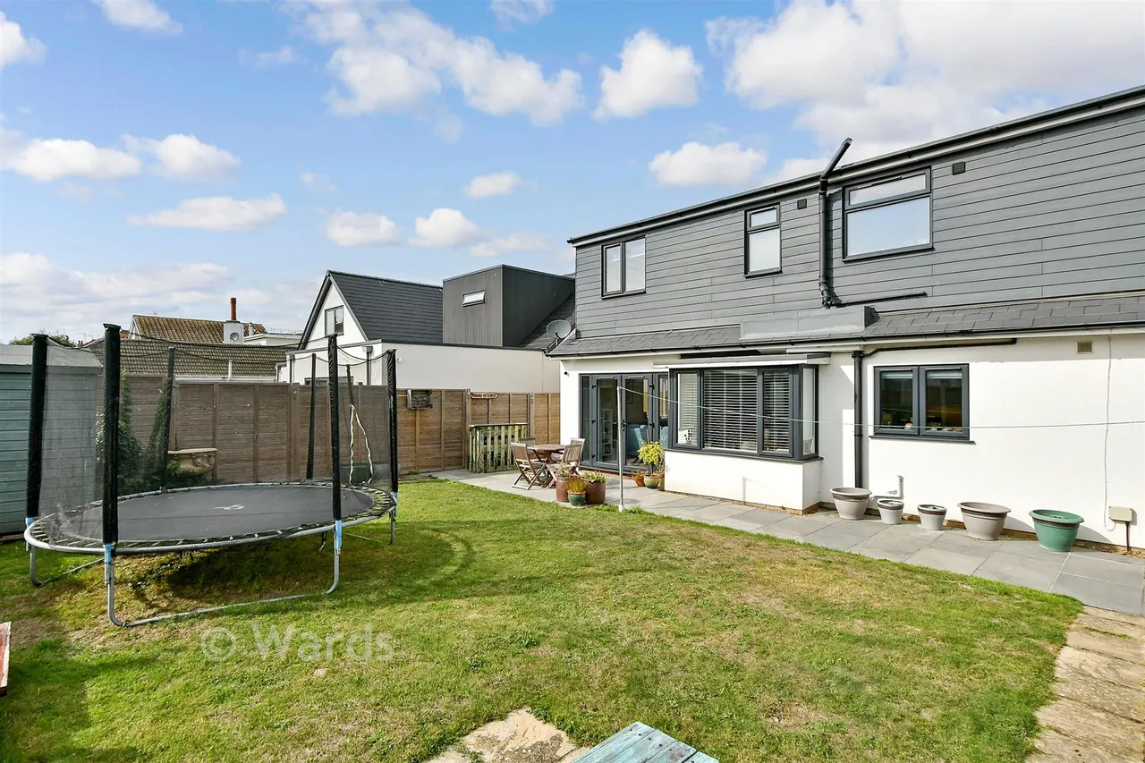 Epple Bay Avenue, Birchington, CT7, photo 7